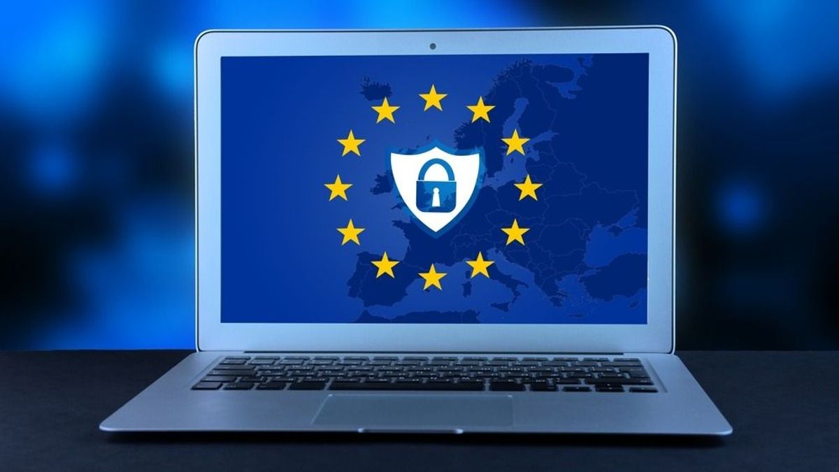 Szörnyű döntést hozott az Európai Unió: kiadják személyes adatainkat Amerikának – ez az indoklás 