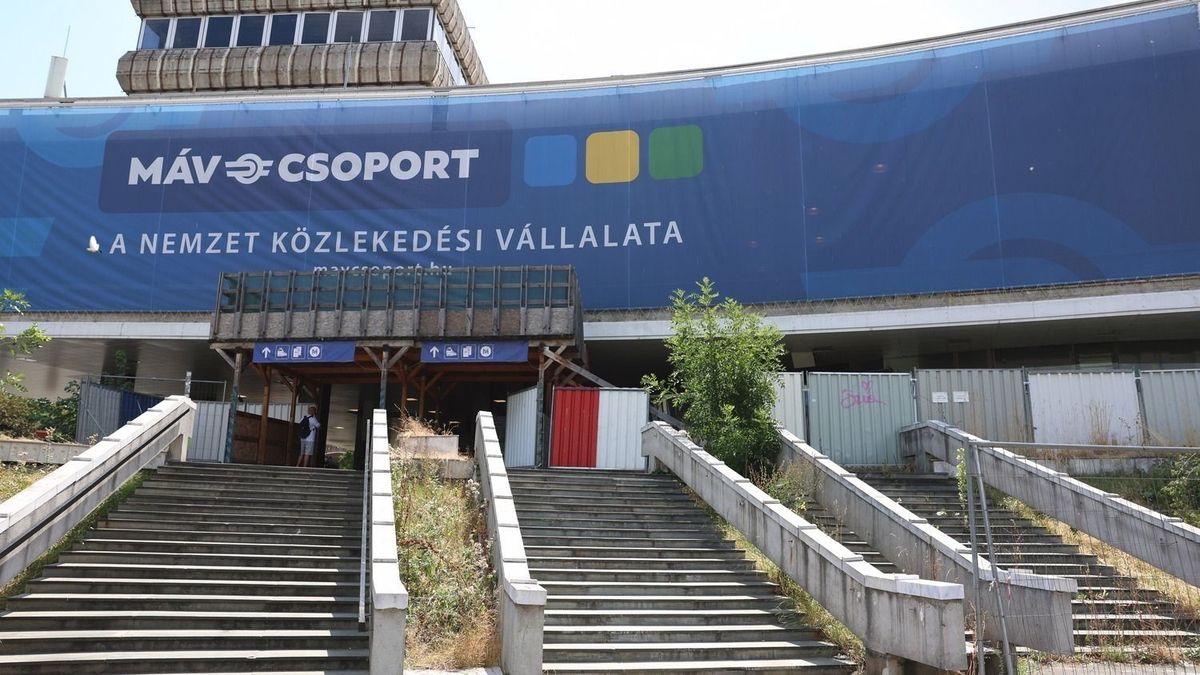 Lázár János nagy bejelentést tett a Déli pályaudvarról – kiderült, mi okozta a hatalmas fennakadást 