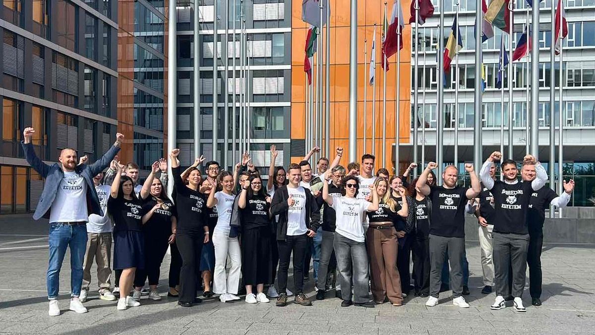 Erasmus,Magyar egyetemisták tüntetnek az EU ellen Luxemburgban