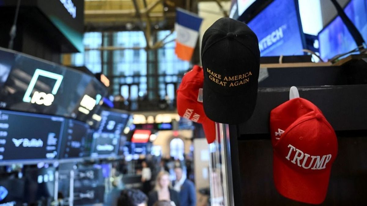 Trump újabb vámbombát dobott le, szakad a gyógyszergyártók árfolyama - minden, amit a mai tőzsdenap előtt tudni kell 