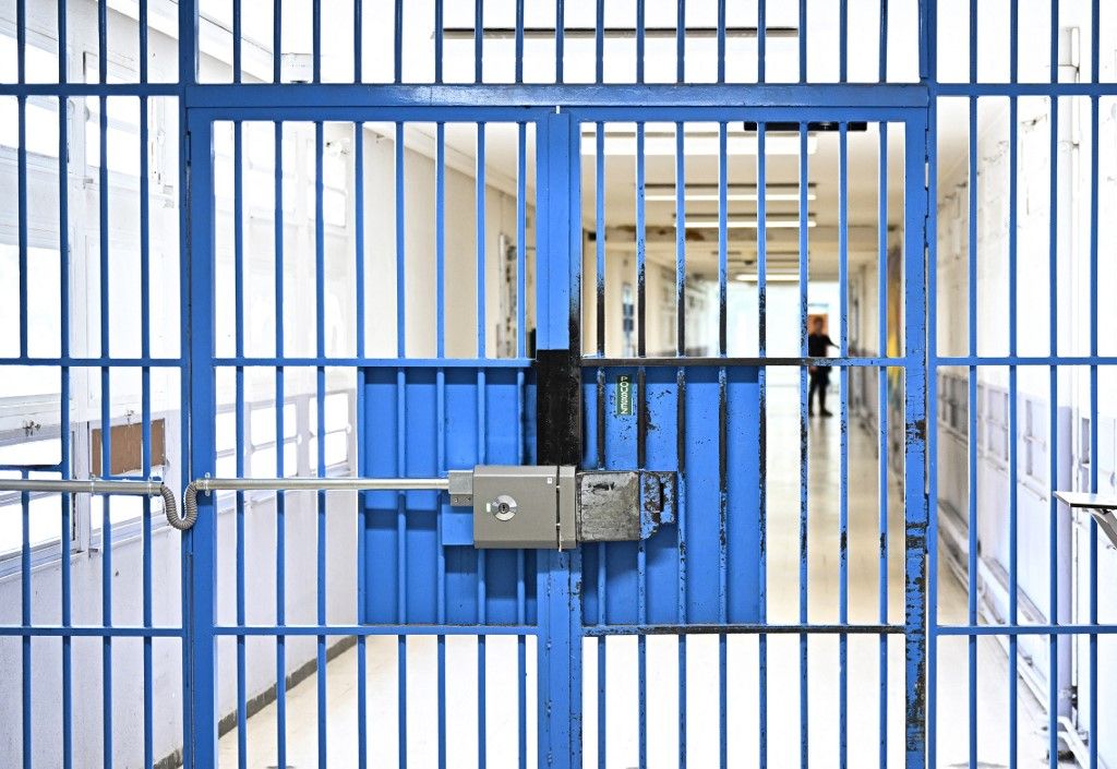 börtön jail irán