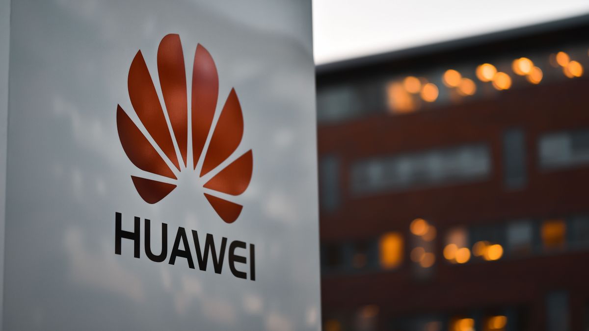 A Huawei az Nvidia nyakára lépne: gyengébb, de van egy nagyon komoly fegyver a kezében – videó!