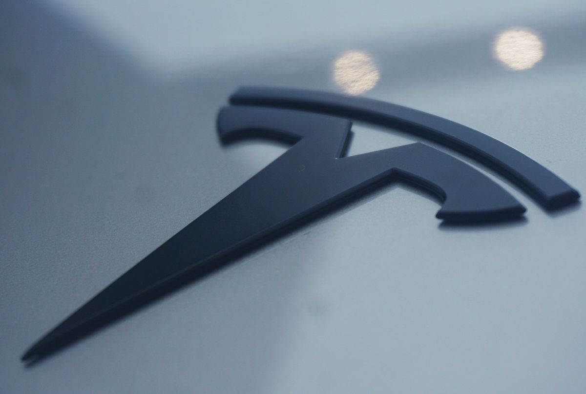 Tesla Model Y L EV