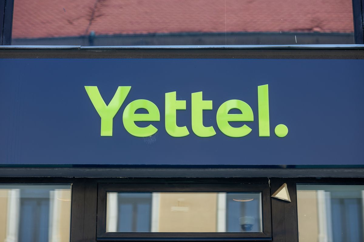 Valjevo,,Serbia,-,June,20,,2022:,Logo,Of,Yettel,,Former