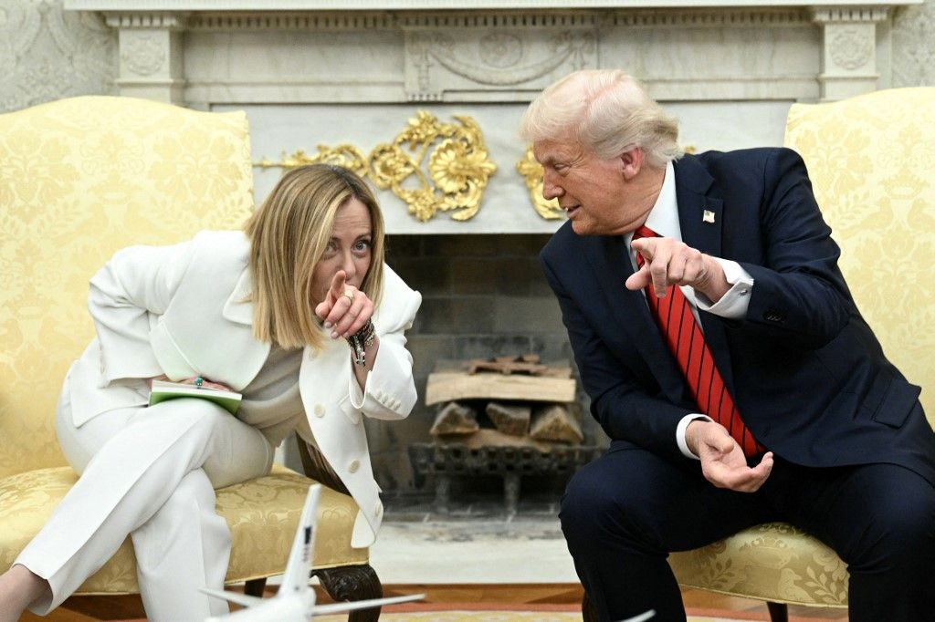 US President Donald Trump meets Italian Prime Minister Giorgia Meloni