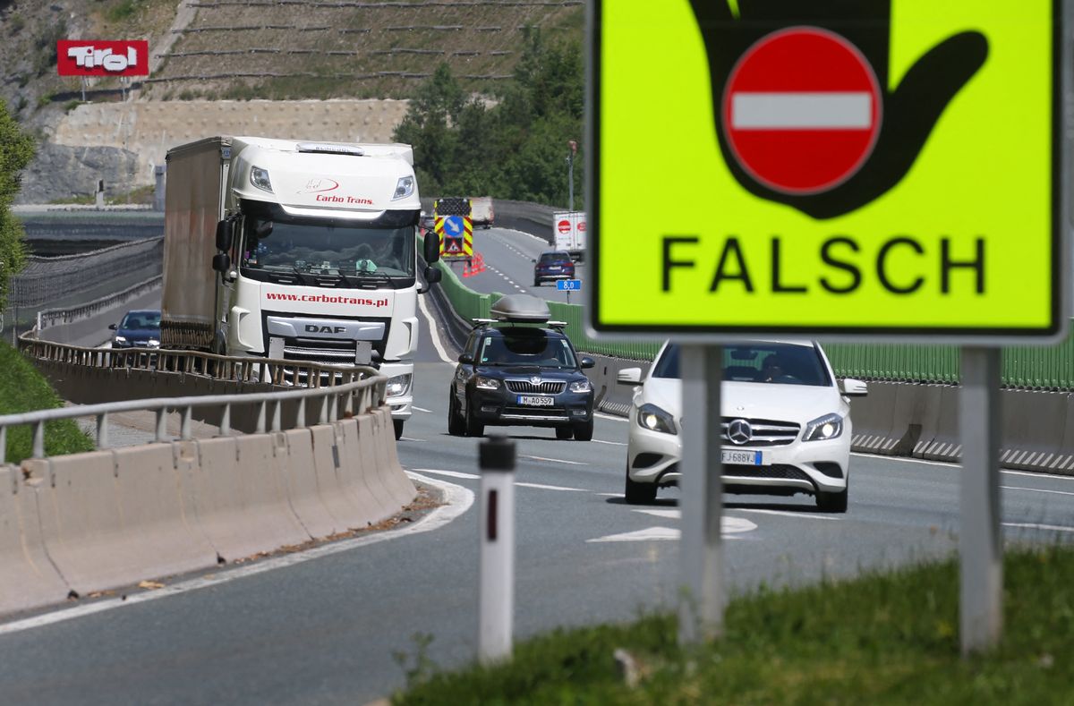 Coronavirus - opening of the Italian border felújítás