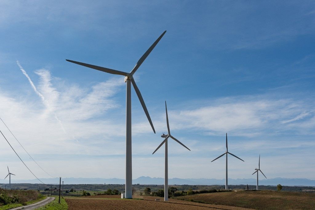 WIND TURBINE-RENEWABLE ENERGY-FRANCE