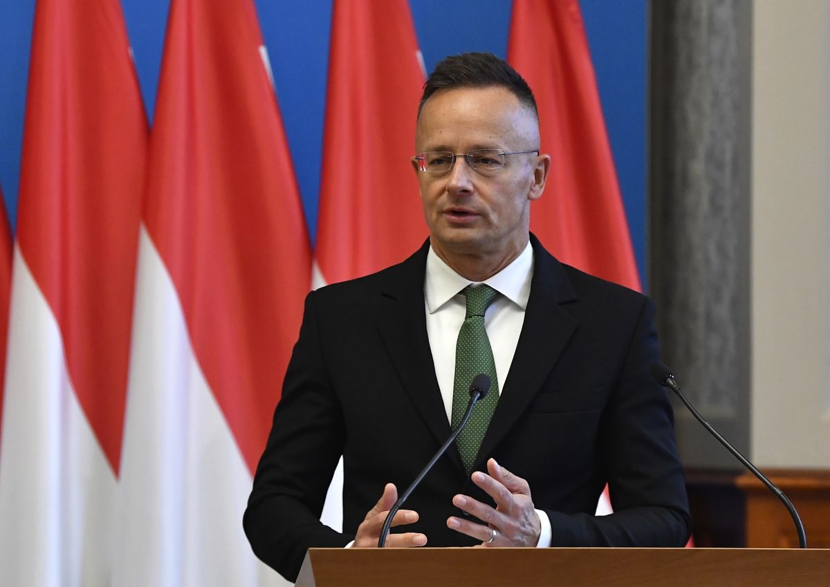 SZIJJÁRTÓ Péter LNG-szerződés brüsszel