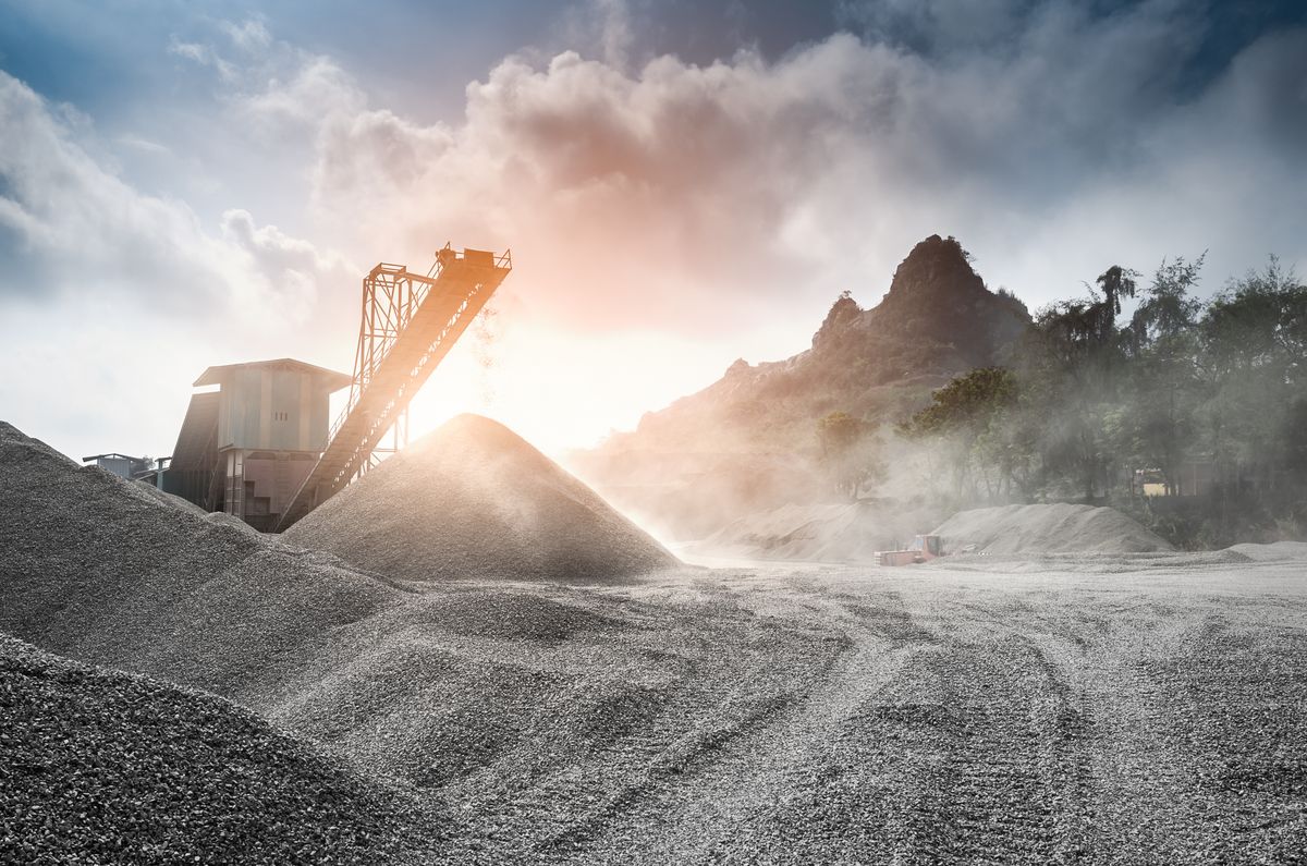Phosphate,Mine,Processing,Mill Szaúd-Arábia bányászat A föld mélye aranyat ígér: Szaúd-Arábiában egyre jelentősebb az ásványkincsek kitermelése