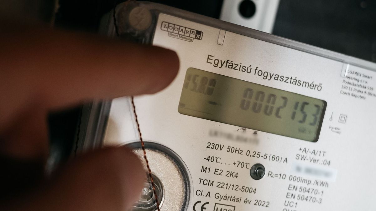2025. augusztus 4. Villany, villanyóra, rezsi, rezsicsökkentés, villanyszámla, rezsibox, rezsiszámla. Fotó: Csomor Ádám rendszerhasználati díj
