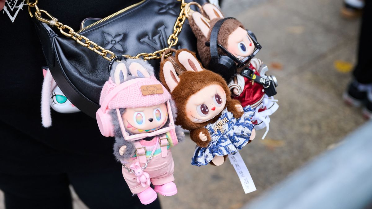 A Barbie és a Pokemon elbújhat: tarol az új őrület, milliókat fizetnek egy babáért és azt sem tudják, mit vesznek