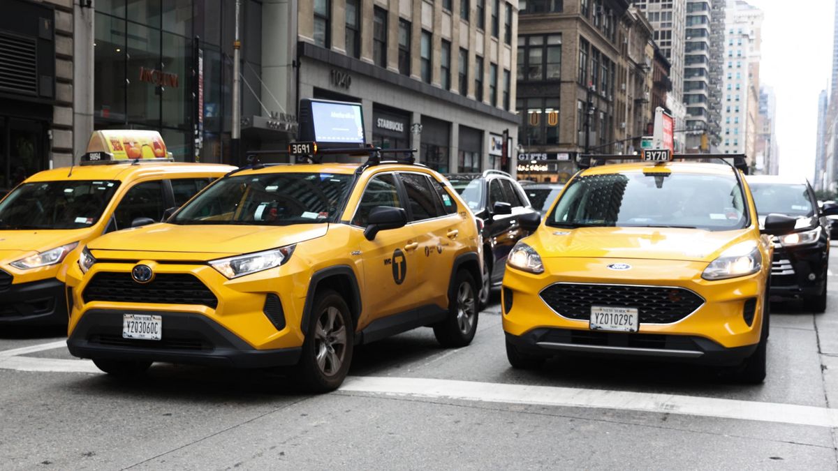 Ezekben a városokban a legdrágább taxizni, jobb, ha tudják a magyarok: sokkolók a tarifák Budapesthez képest