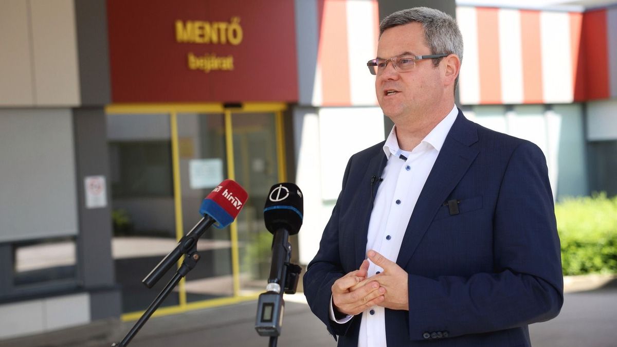 Itt a bejelentés: csúcstechnológiára vált a mentőszolgálat, 101 új autó érkezik 