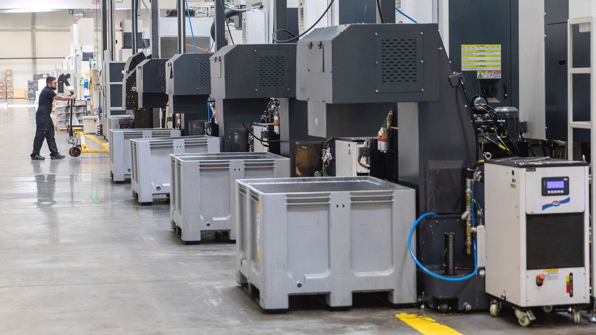 HVG,VMP20250416_HALMS_Gyárbejárás_HAON_15