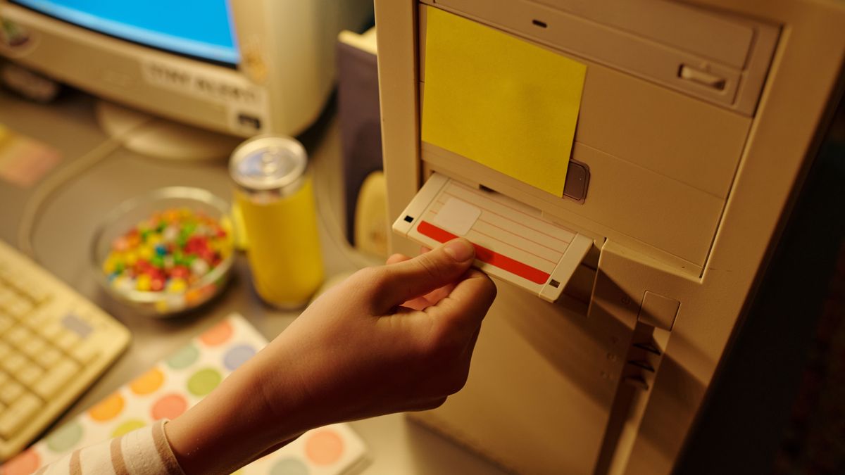 Digitális sötét kort hozhatnak az elavult adathordozók: verseny indult a floppy-lemezeken található adatok megmentésére 