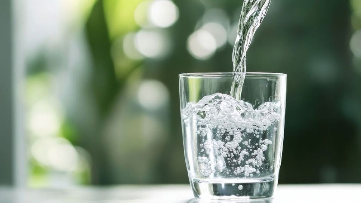 Népszerű ásványvizet hívott vissza a fogyasztóvédelem – emiatt tilos az elfogyasztása 