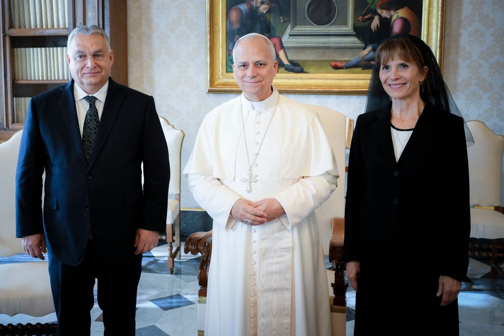 pápalátogatás