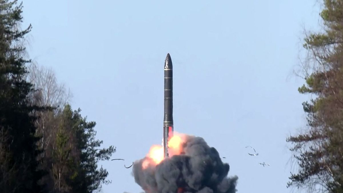 Küszöbön az atomháború? Trump újra robbantana, a Kreml azonban kikéri magának: nem történt nukleáris fegyverteszt 