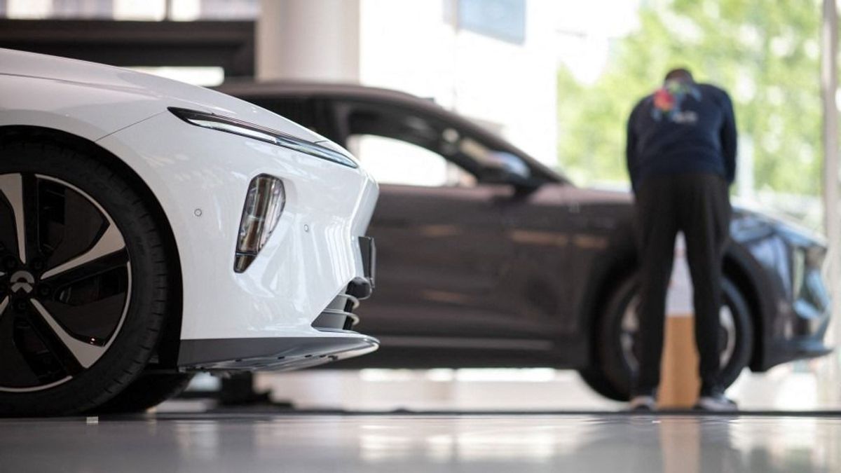 Óriási felfedezés: elhárult az elektromos autók akkumulátorának legnagyobb problémája – kínai tudósok jöttek rá 