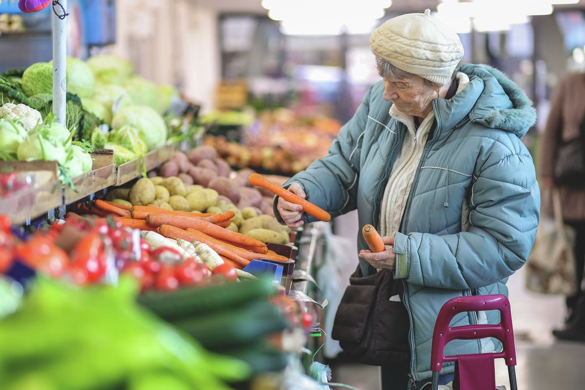 Élelmiszer-utalványok, nyugdíjas