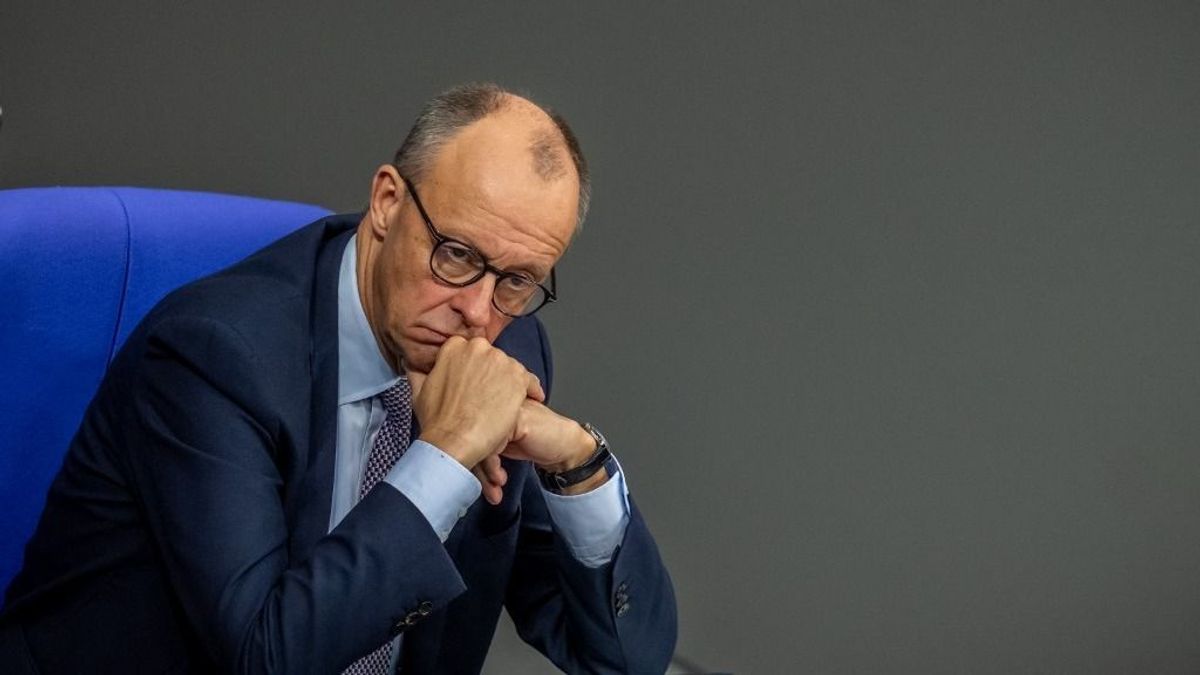 Össztűz alatt a német kancellár: az ellenzék szerint Friedrich Merz alkalmatlan a kormányzásra 