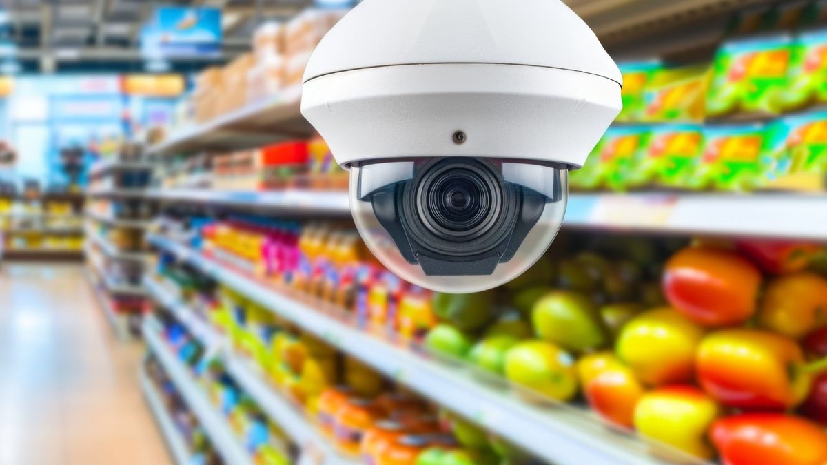 Példátlan, ami Magyarország első személyzet nélküli boltjában történt: tolvajt fogott a mesterséges intelligencia  – kiderült, miért van szükség mégis biztonsági őrre