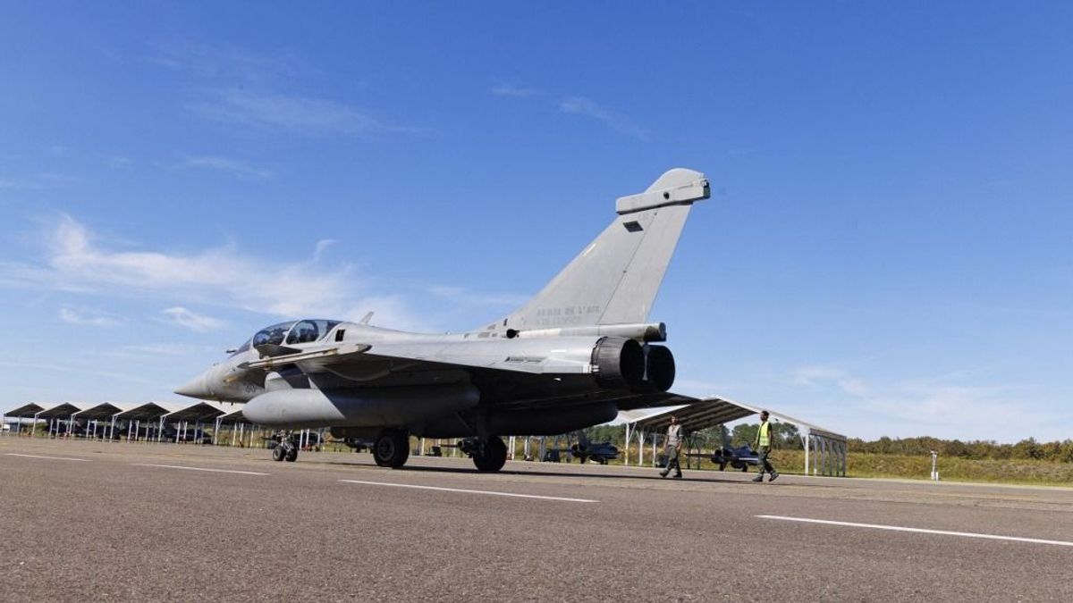 „Talált pénzből" tárazna be vadászbombázókból Zelenszkij: most jött el a pillanat, erre már léphetnek az oroszok