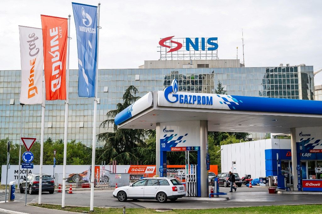 Szerbia NIS Gazprom benzinkút