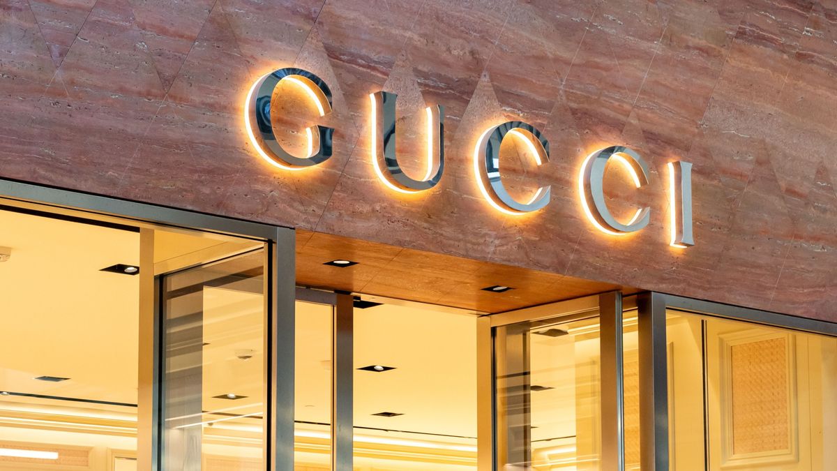 Halvány reménysugár a luxusiparban: kimászik a gödörből a korábbi önmagával versengő ágazat? 