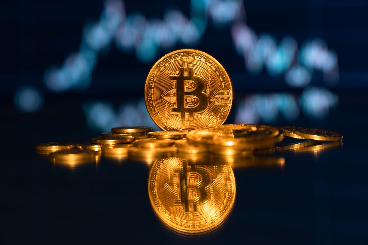 Bitcoin.,Bitcoin,Chart,Background,Concept.,Crypto,Money,News,Concept,Idea. Donald Trump digitális aranya: hogyan alakítja át az amerikai elnök a kriptovaluták világát? kriptovaluta stabilcoin usa