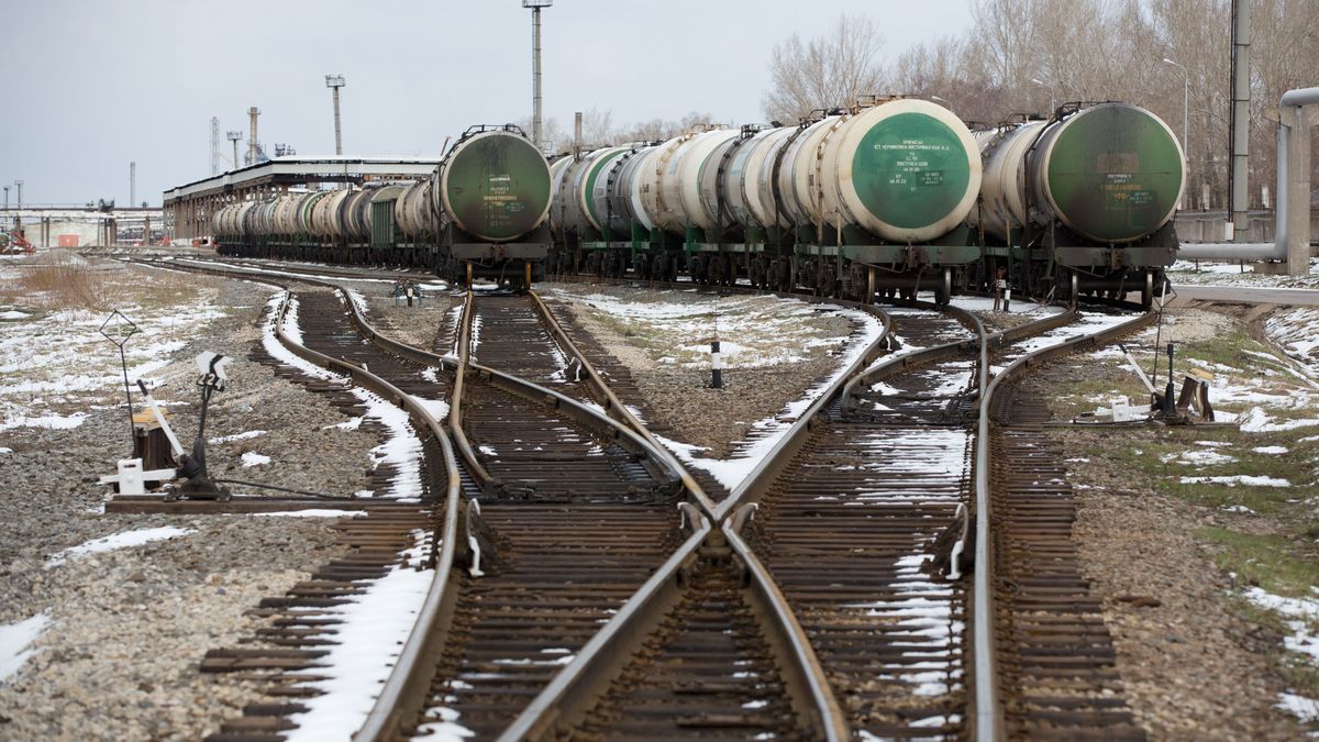 Lépett az OPEC+, a tervezettnél nagyobb mértékben növelik az olajkitermelést 