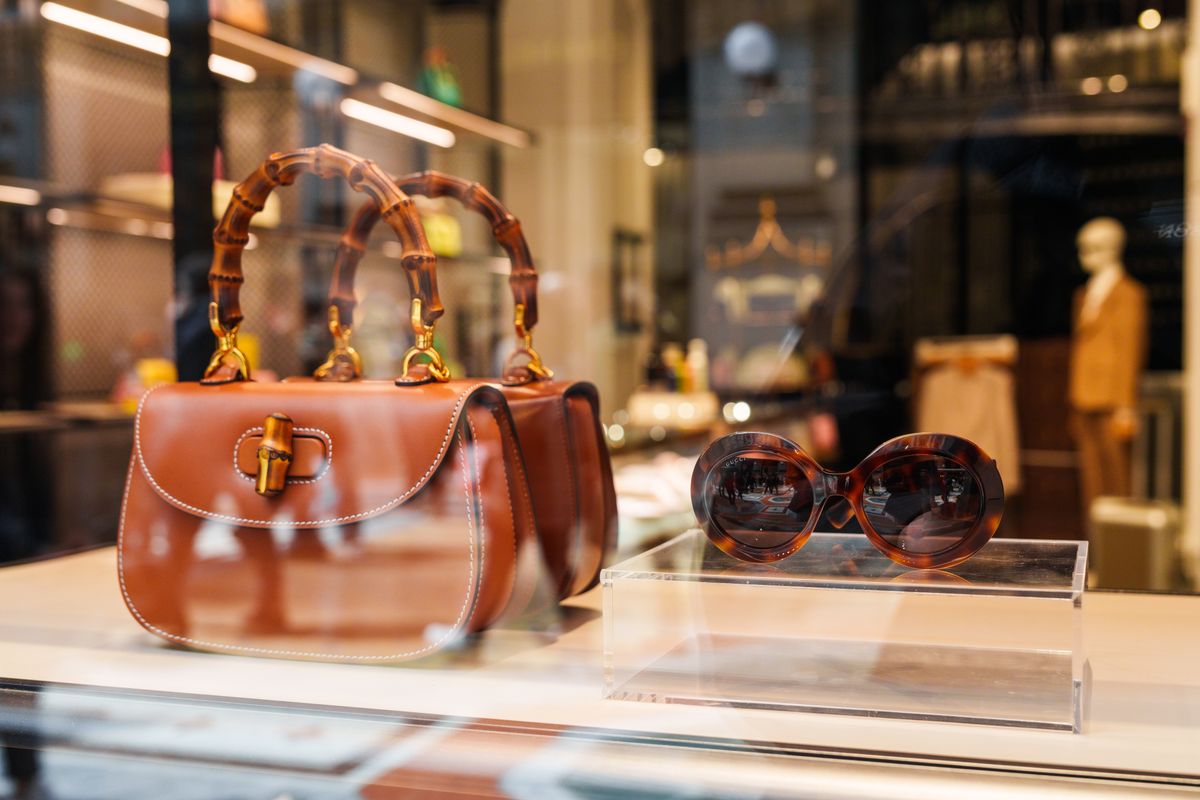 Milan,,Italy,-,24.04.2024:,Gucci,Cleo,Bag,Showcase,At,Shopping