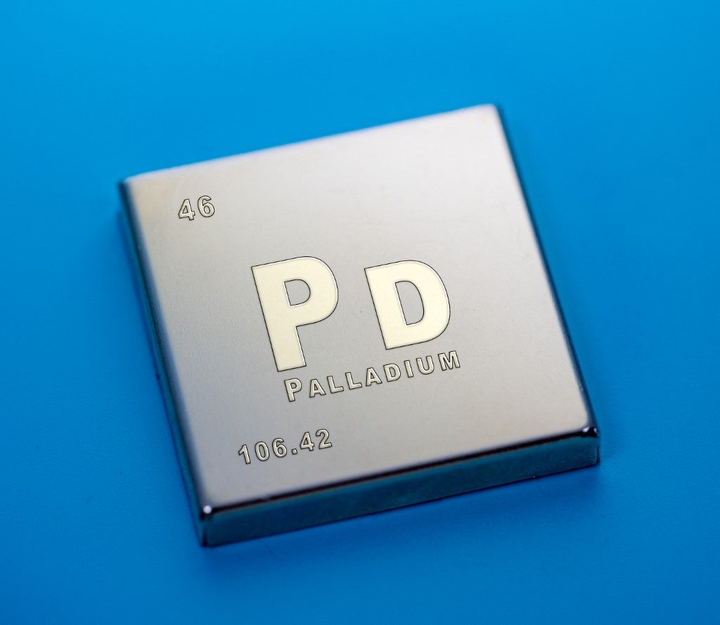 Palladium, nemesfém,