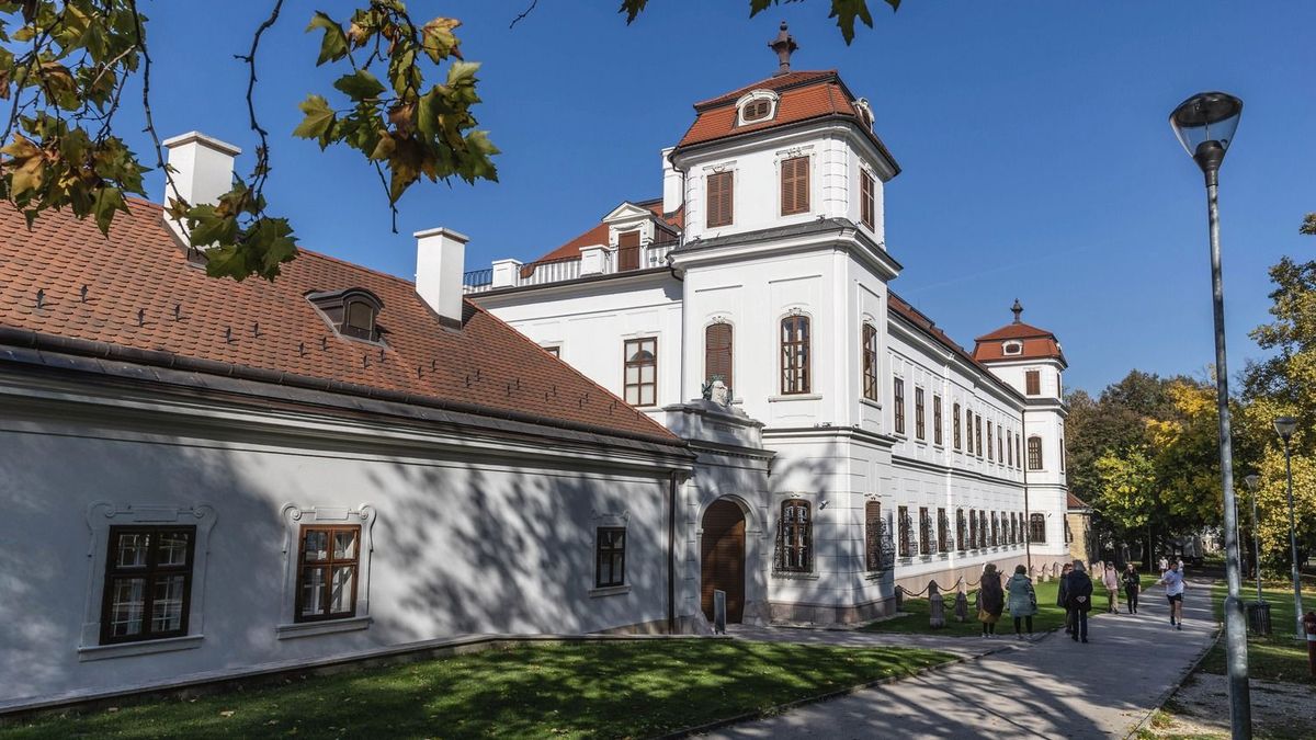 Magyarország egyik legszebb kastélya a tét: most dől el, kihez kerül – megszólalt a polgármester 