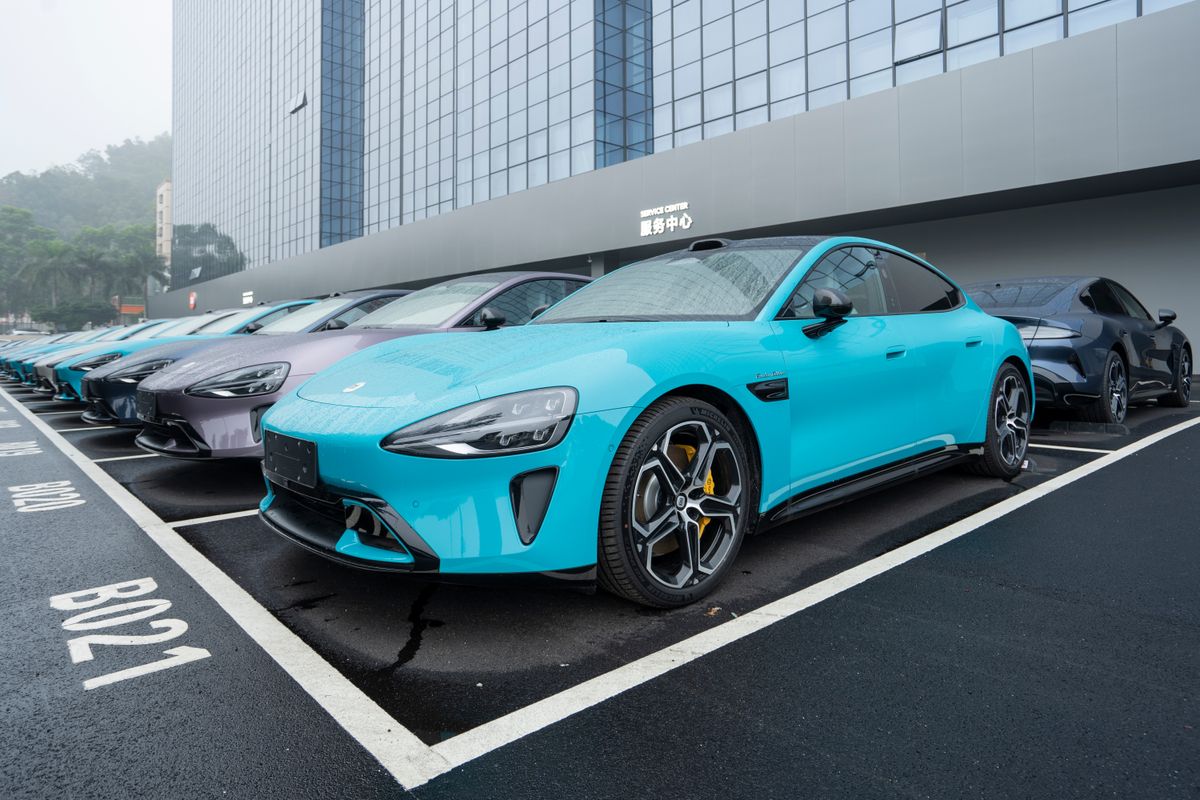 Shenzhen,,Guangdong,,China,-,Apr,8,,2024:,Rows,Of,Xiaomi's