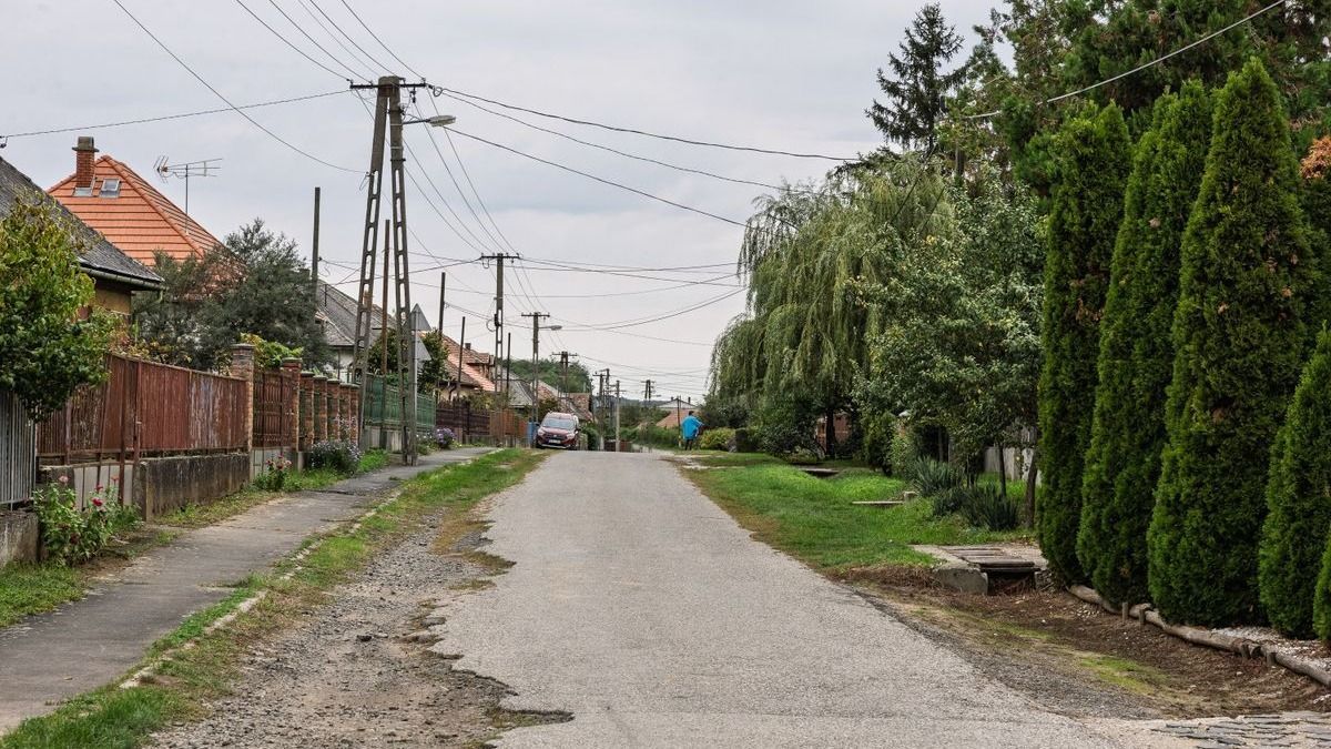 Döntött a 300 fős magyar falu: annyi budapesti vett házat, hogy mostantól félmillió forintot kell fizetnie minden odaköltözőnek – videón a polgármester nyilatkozata