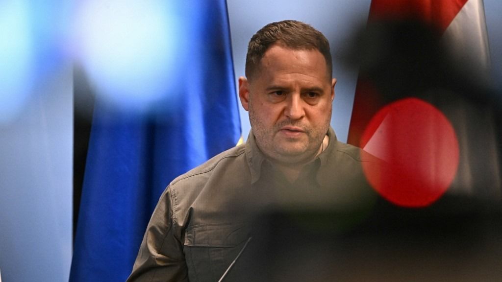 Jermak Jermakot, az ukrán Elnöki Hivatal korábbi vezetőjét és egyben Volodimir Zelenszkij volt jobbkezét, korrupcióval és pénzmosással gyanúsítják.