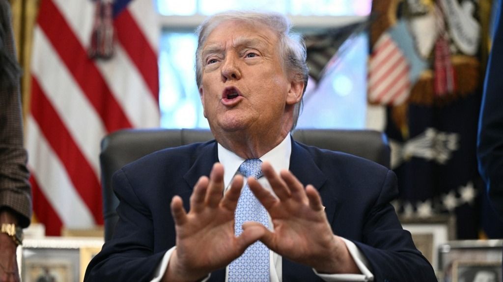 US President Donald Trump amerika meets with the White House Task Force on the FIFA World Cup 2026.