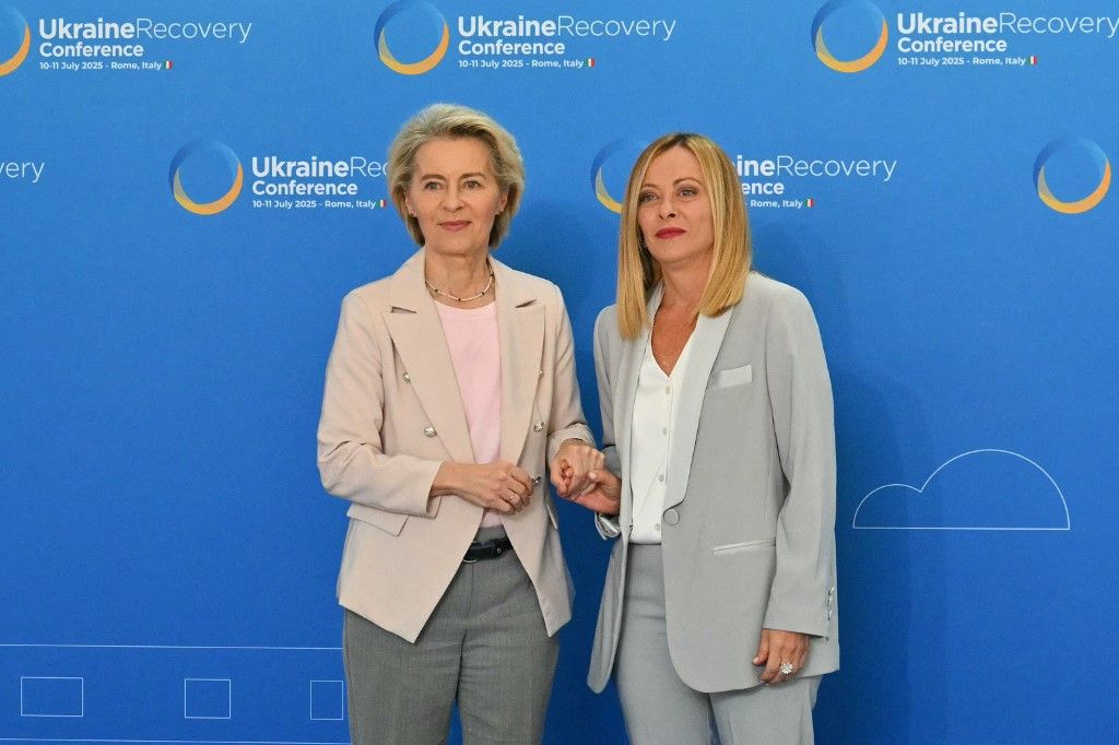 Ursula von der Leyen megijedt Melonitól, inkább csöndben marad, nehogy elveszítse: Brüsszel nem mer ujját húzni Olaszországgal a bankbotrányban