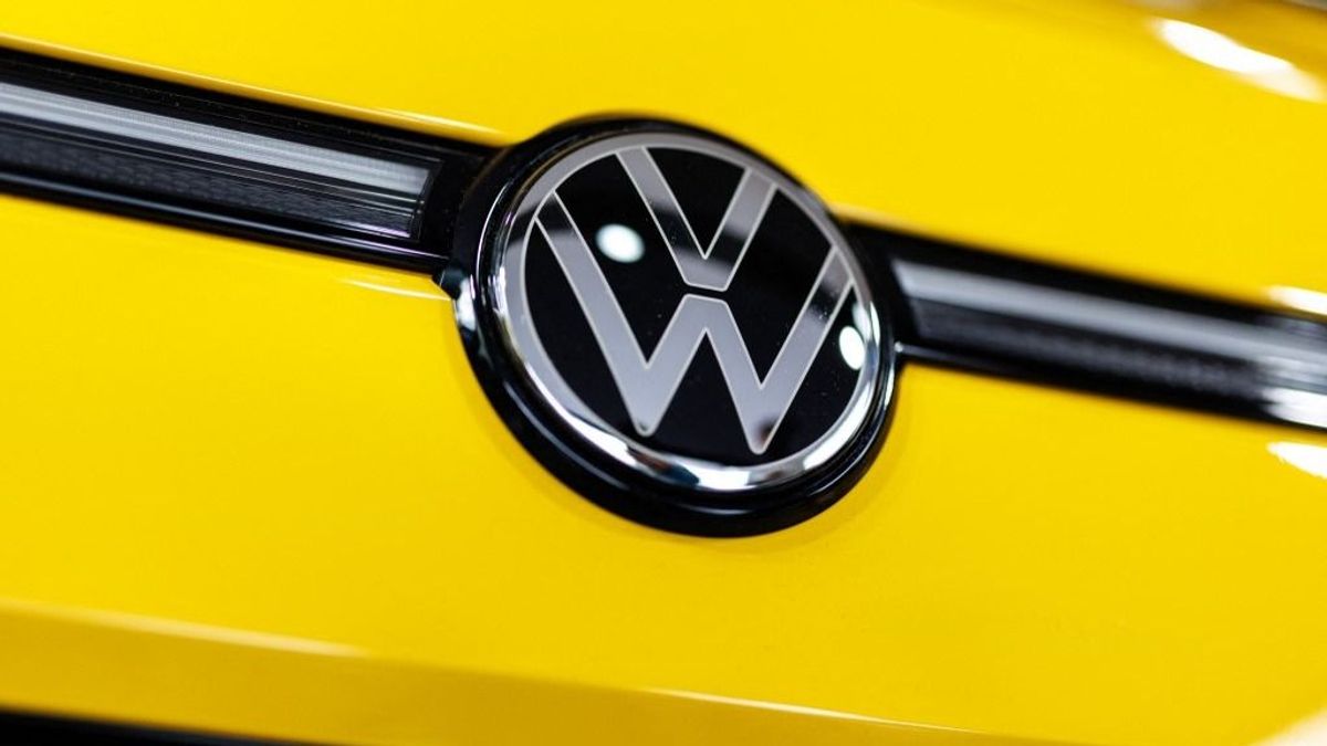Nem adják fel a németek: kész a Volkswagen forradalmi elektromos autója, megindul a végső roham a kínai gyártók ellen – videó 