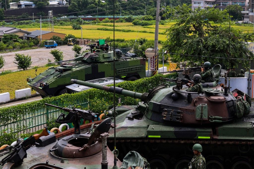 Taiwan holds military exercise with tanks, armored vehicles and home-made drones Hiába fenyegetett Kína, őrült fegyverkezésbe kezdett Tajvan – megépül a Taiwan Dome