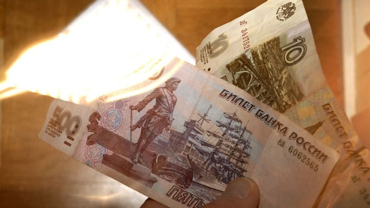 Szupererősen várja Orbán Viktor érkezését a rubel 