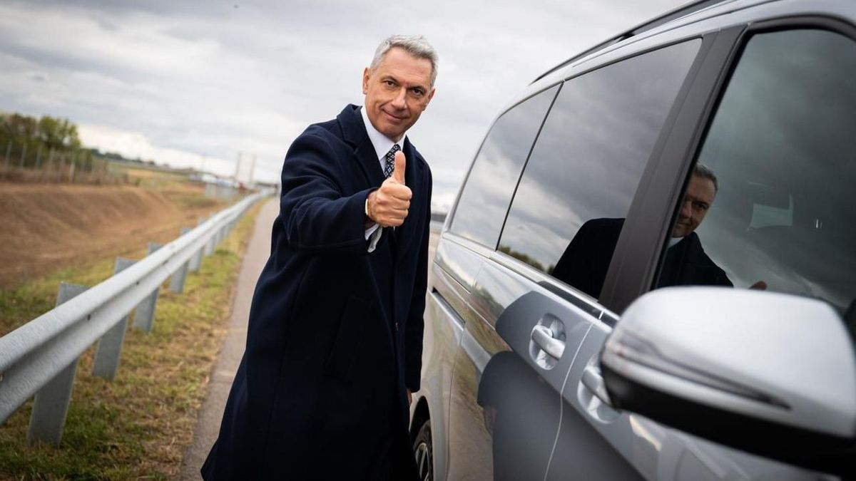 Kitört a botrány: Ausztriában a parlament elé viszik, ami Magyarországon történt – beszálltak a Patrióták, nem marad következmények nélkül Lázár János leleplezése 