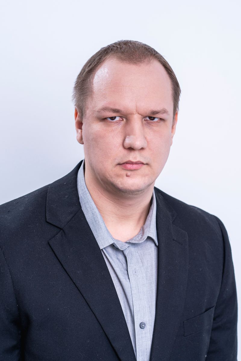 Molnár Dániel szerző profilképe