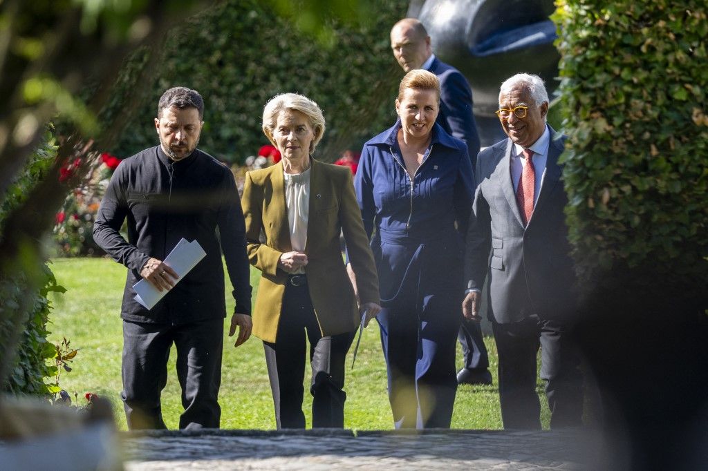 Csődbe ment Ukrajna, de pénzzel etetik a halottat, amt aztán Kijevben ellopnak