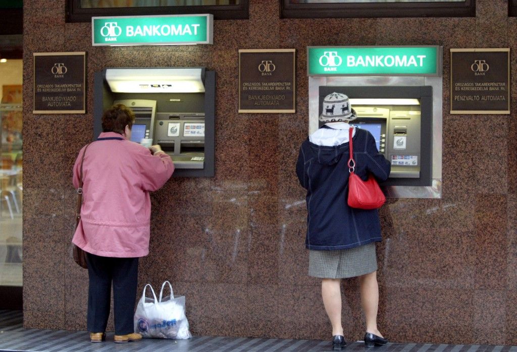 Az ATM-ek telepítéséről szóló törvény az alkotmányjogi panasz célpontja 