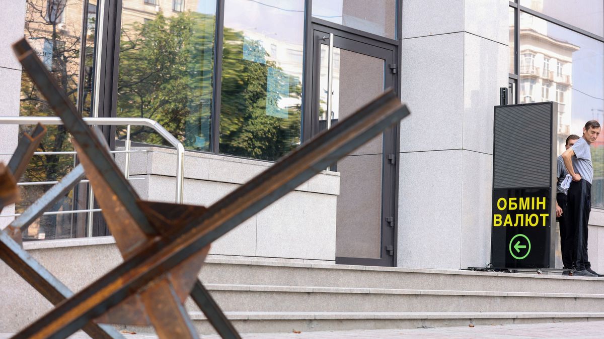 Valami nem stimmel: csődbe ment egy bank Ukrajnában, így kártalanítják a betéteseket - egy éven belül ez már a második