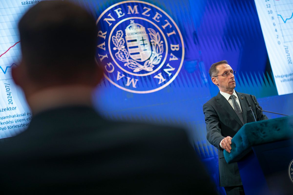 Varga Mihály, MNB forint