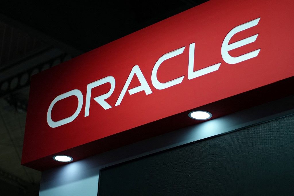 Százával rúgja ki a románokat az Oracle, már közölték is velük a keserű döntést