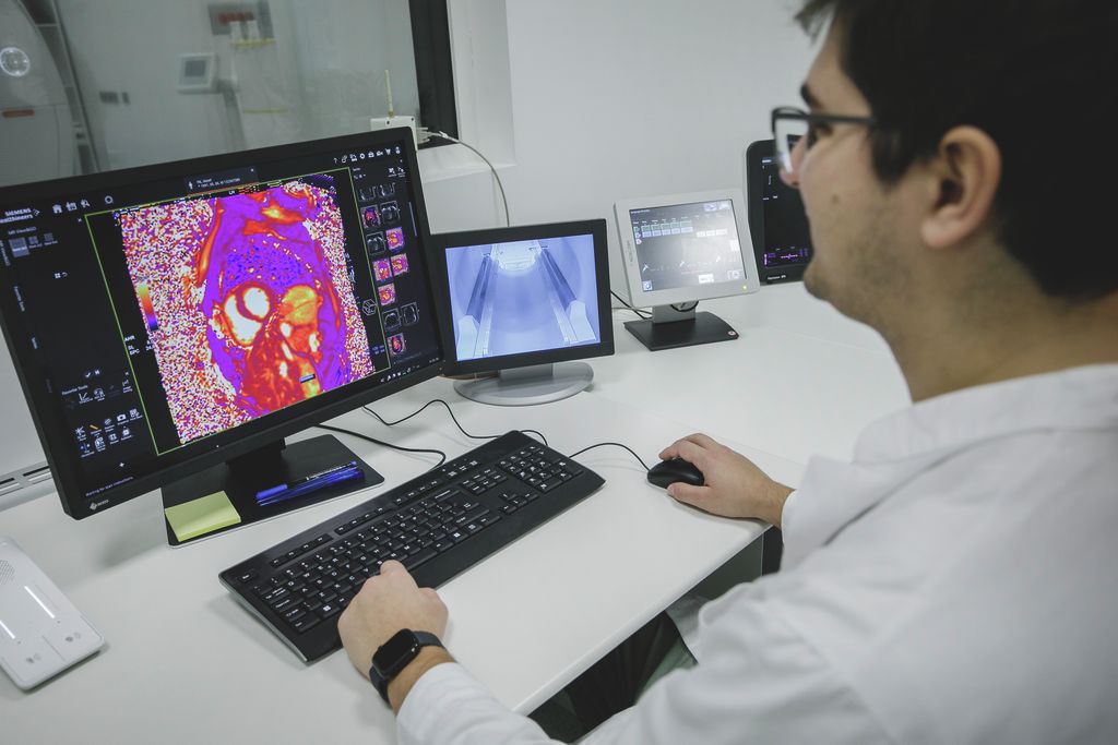 2025.11.17. Budapest
Semmelweis Egyetem Városmajori Szív- és Érgyógyászati Klinika új Diagnosztikai és Terápiás Központjának átadása.

foto: Vémi Zoltán VZ
MW